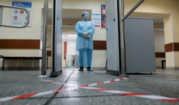 Инфекционисты рассказали о возможном сценарии пика коронавируса в России