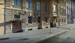 Суд оштрафовал жаривших шашлыки на Сенной площади в Петербурге мужчин