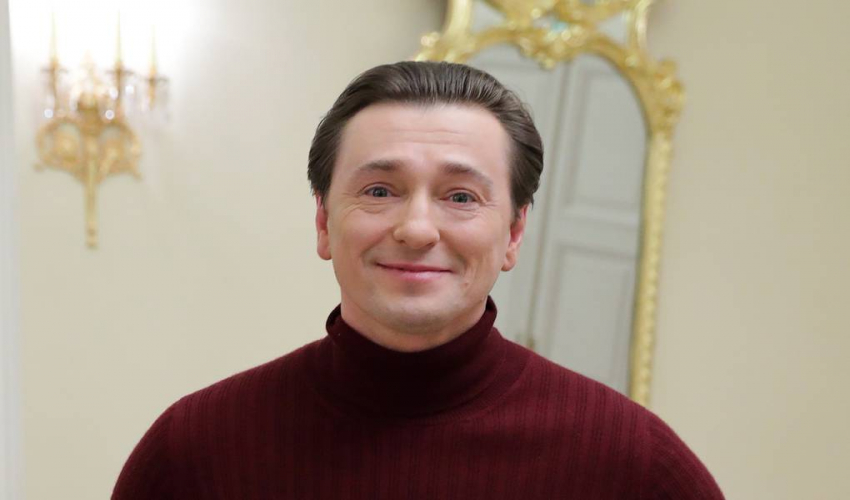 Сергей Безруков заразился коронавирусом Сергей Безруков заразился коронавирусом